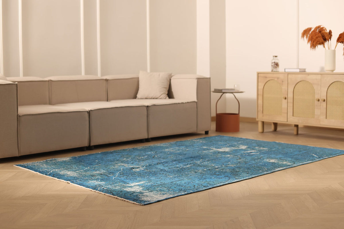 Vintage Isparta Turkish Area Rug 6x9 ft — Blue & White Overdyed