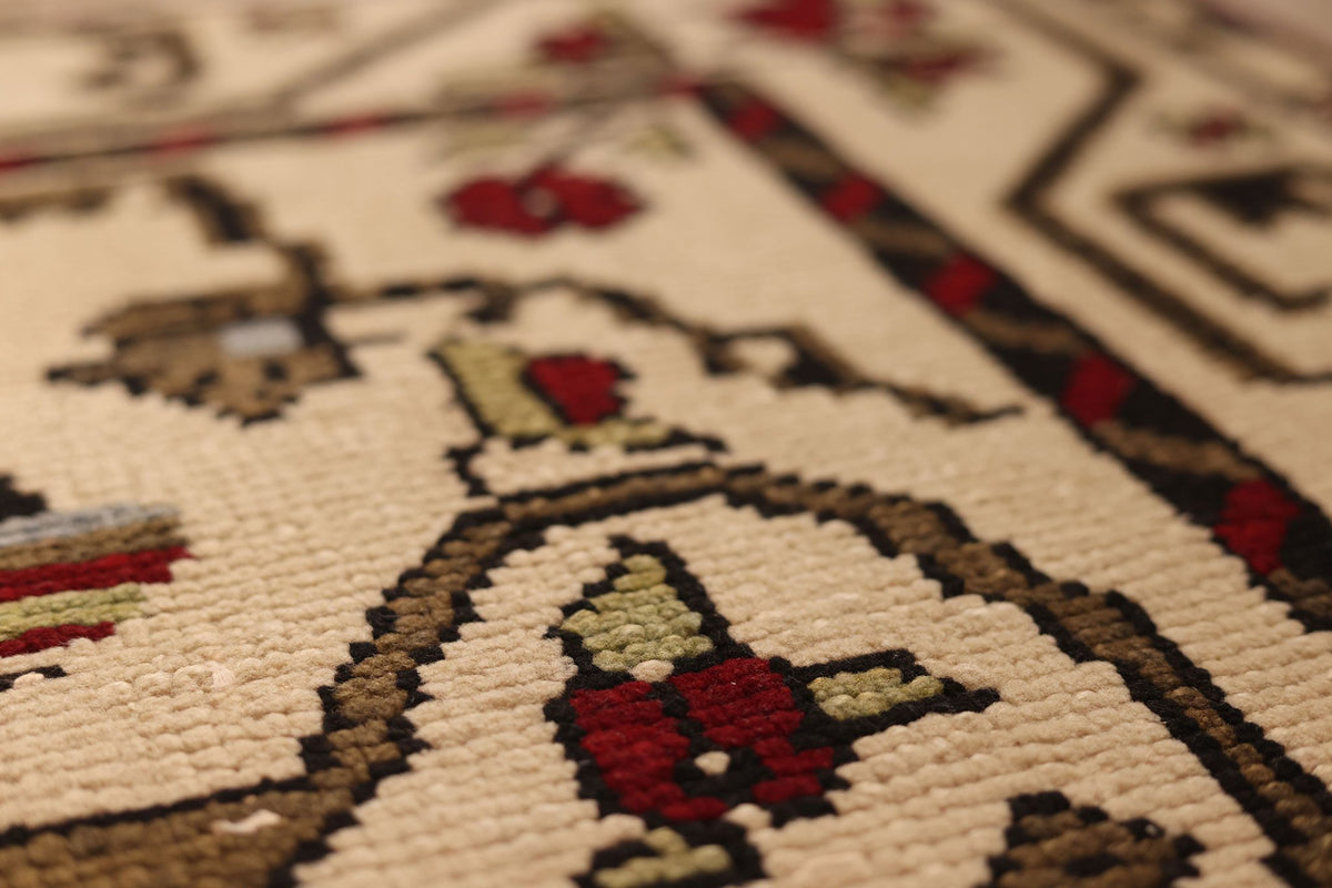 Vintage Çanakkale Turkish Area Rug 6x8 ft — Red & Beige Floral