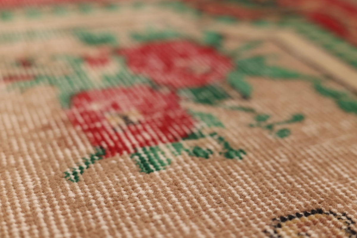 Vintage Isparta Turkish Area Rug 5x8 ft — Beige & Red Floral