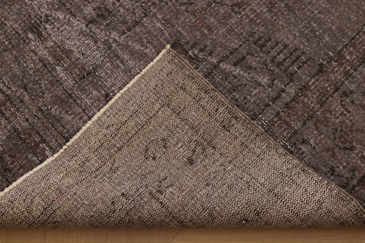 Vintage Isparta Turkish Area Rug 6x8 ft — Gray & Brown Overdyed