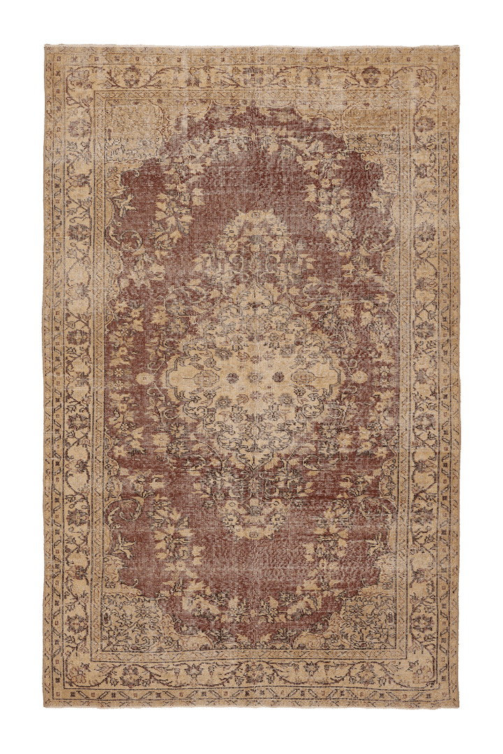 Vintage Isparta Turkish Area Rug 6x9 ft — Red & Beige Floral