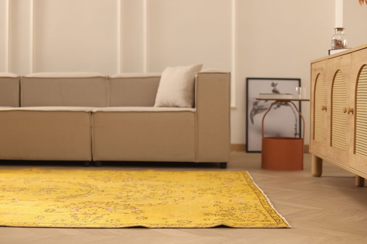 Vintage Isparta Turkish Area Rug 6x10 ft — Yellow & Orange Floral