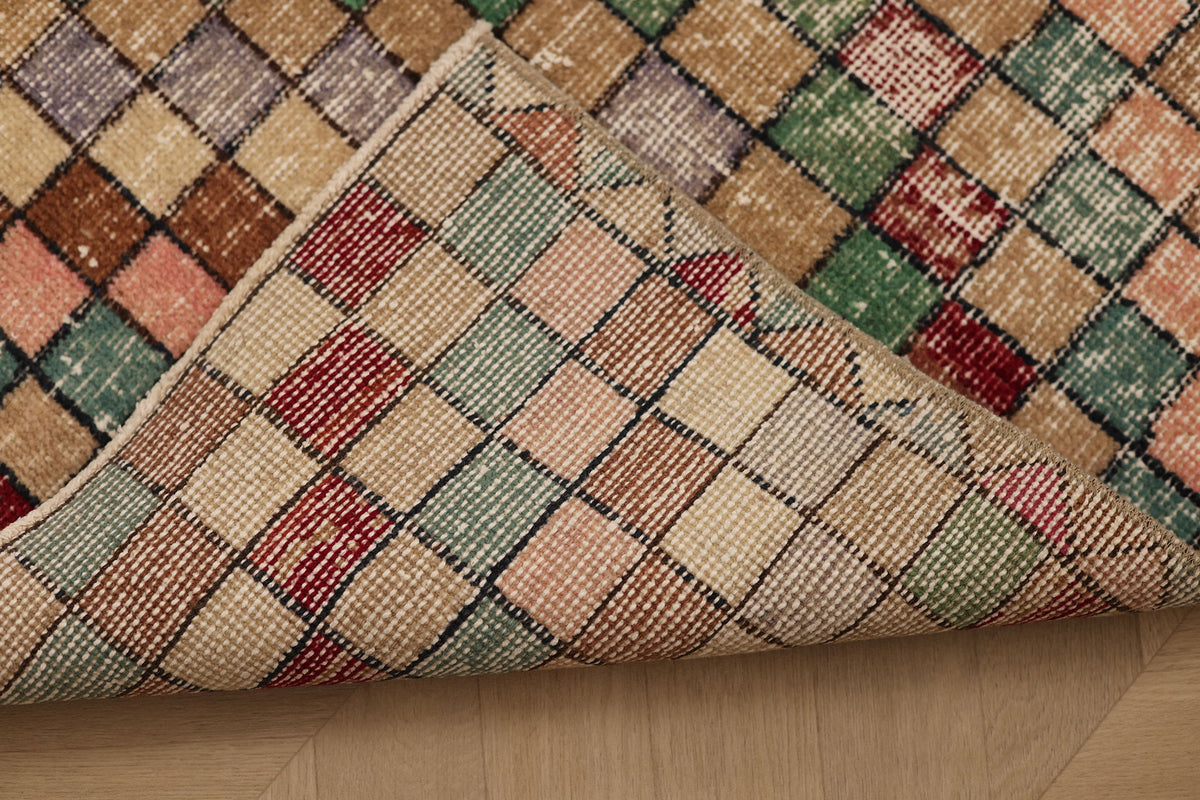 Vintage Isparta Turkish Runner Rug 2x8 ft — Beige & Pink Geometric