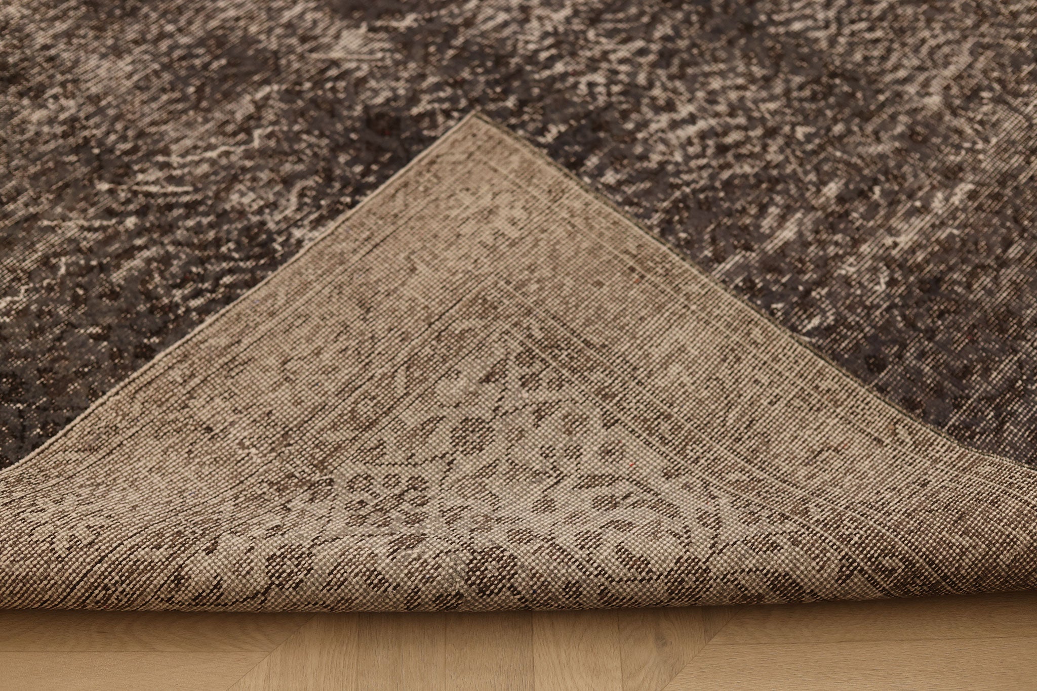 Vintage Isparta Turkish Area Rug 5x8 ft — Gray & Brown Overdyed (No. 35028)