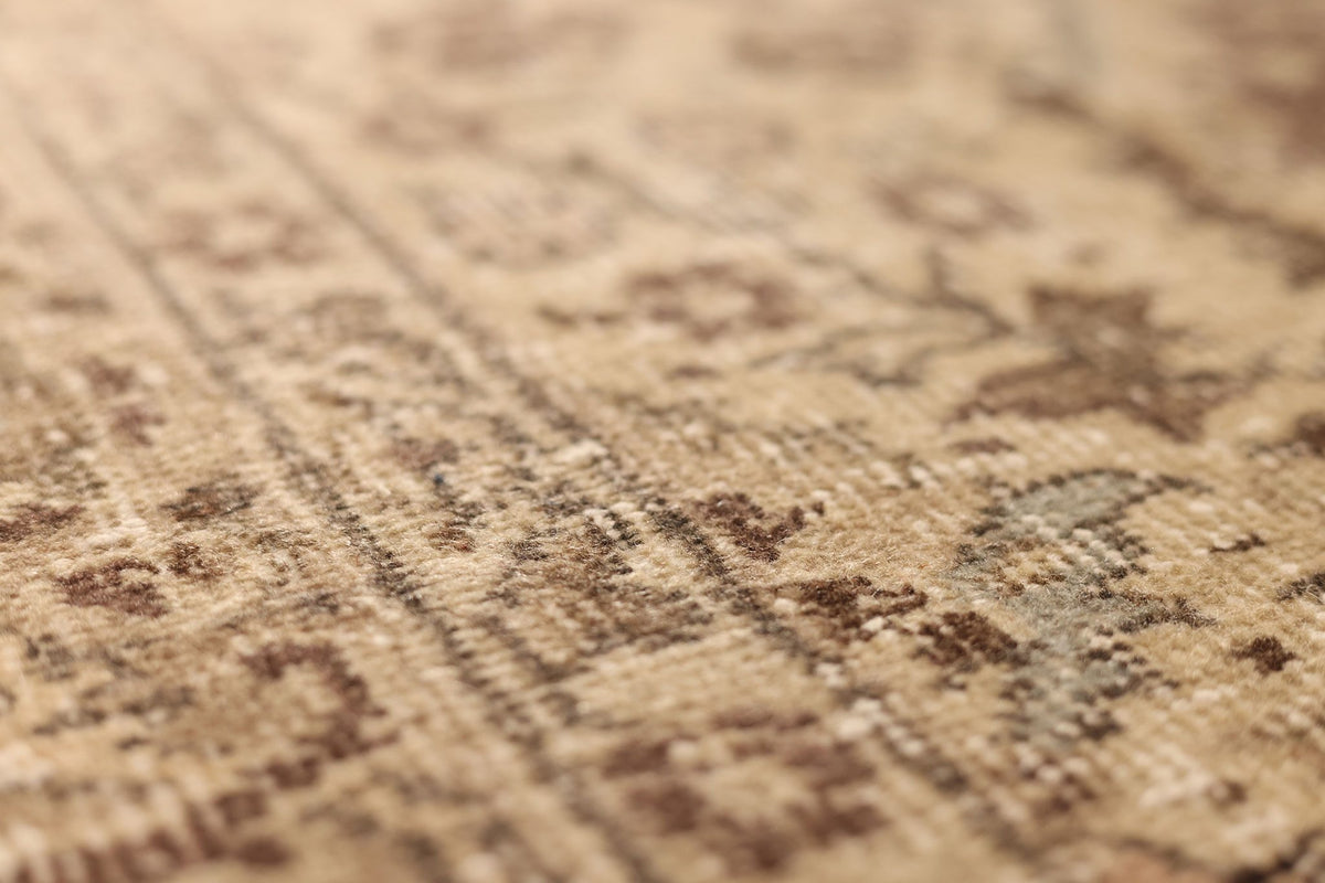 Vintage Isparta Turkish Area Rug 5x9 ft — Beige & Brown Floral