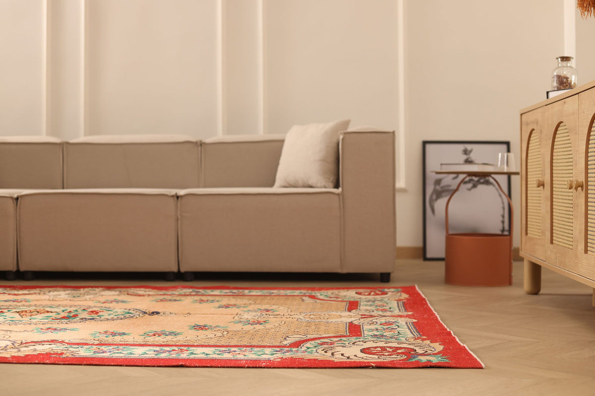 Vintage Isparta Turkish Area Rug 5x9 ft — Orange & Red Floral