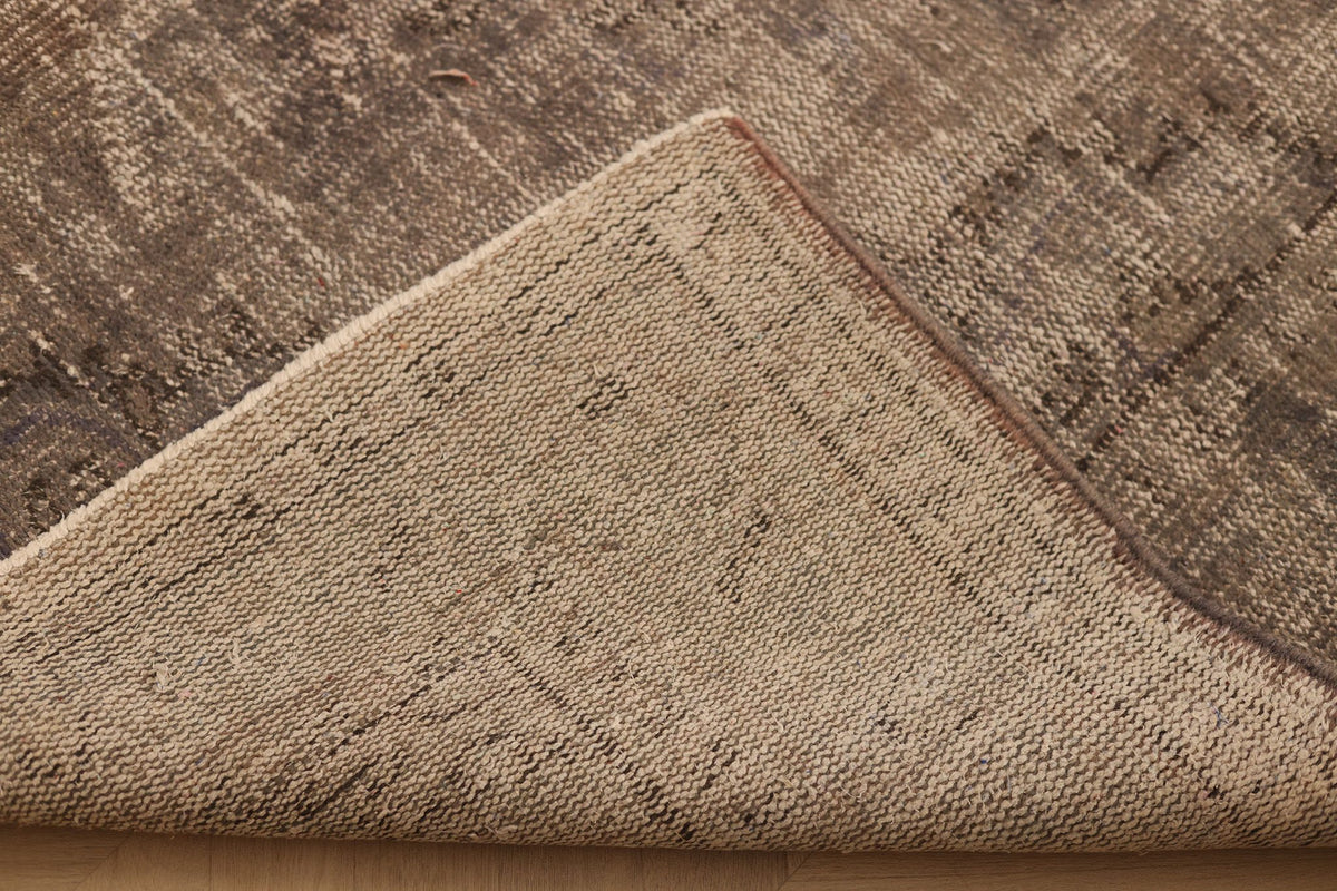 Vintage Isparta Turkish Area Rug 6x9 ft — Gray & Brown Overdyed