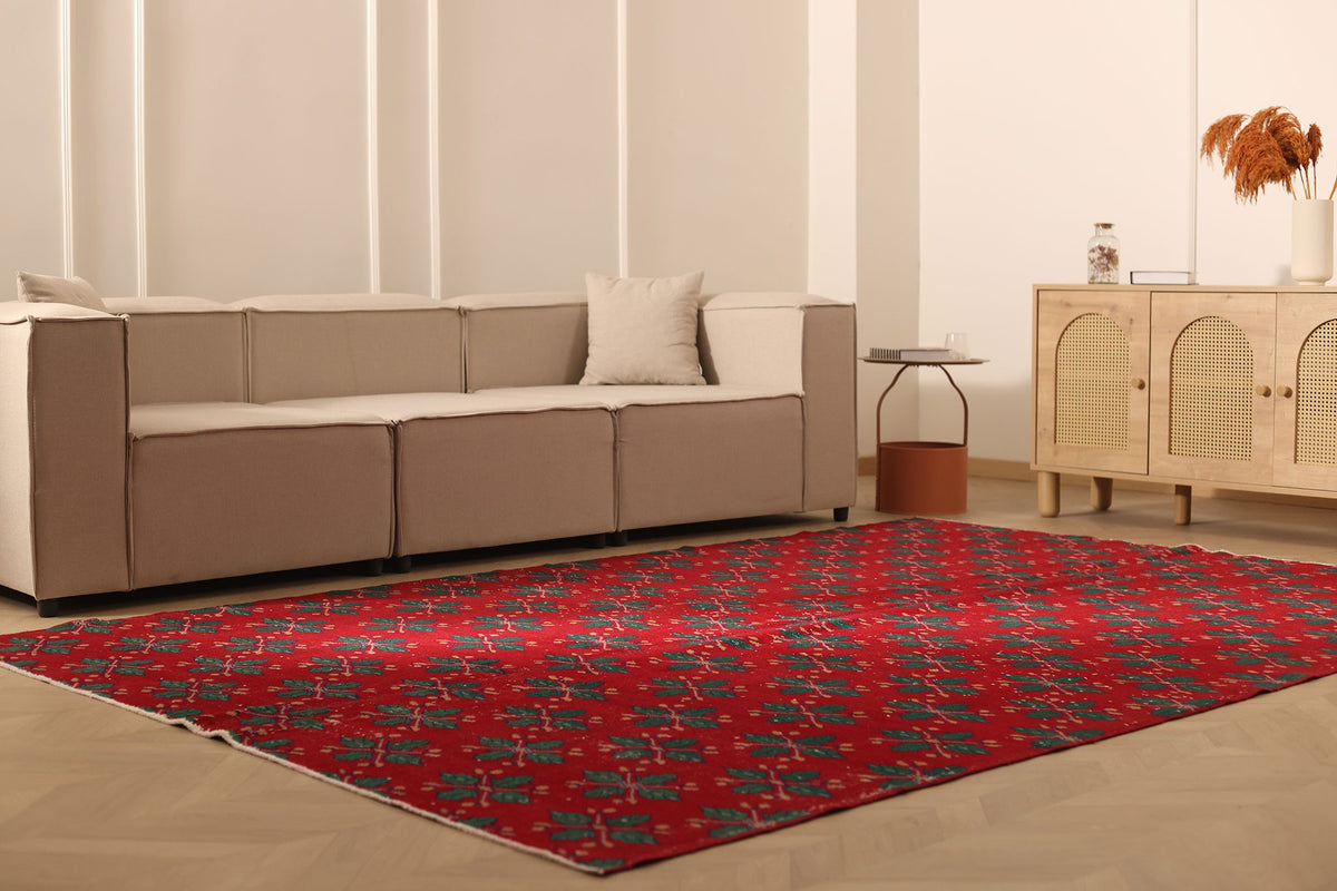 Vintage Isparta Turkish Area Rug 7x10 ft — Red & Green Geometric