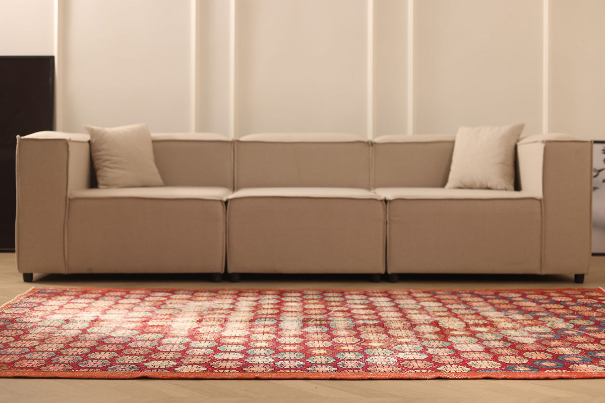 Vintage Isparta Turkish Area Rug 5x9 ft — Red & Beige Floral
