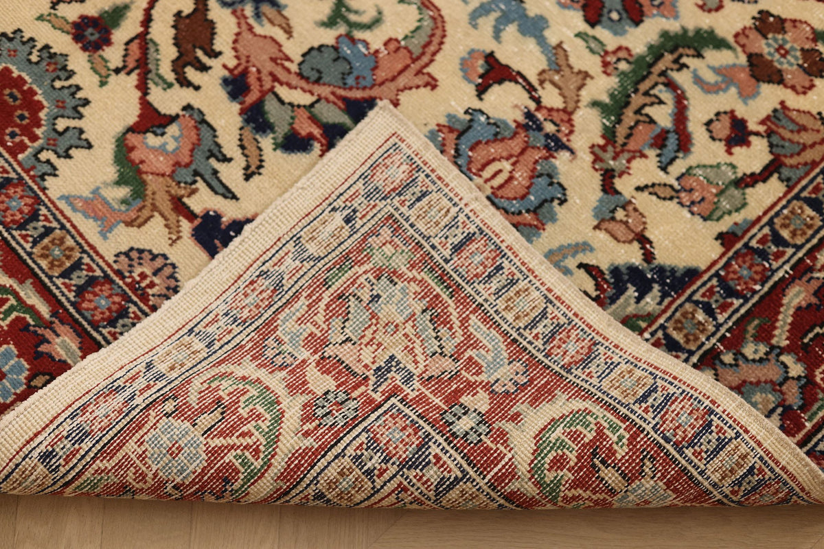 Vintage Isparta Turkish Area Rug 5x8 ft — Beige & Red Floral