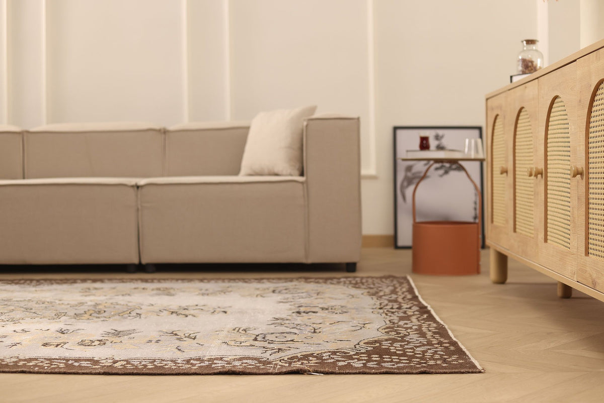 Vintage Isparta Turkish Area Rug 6x10 ft — Beige & Brown Floral
