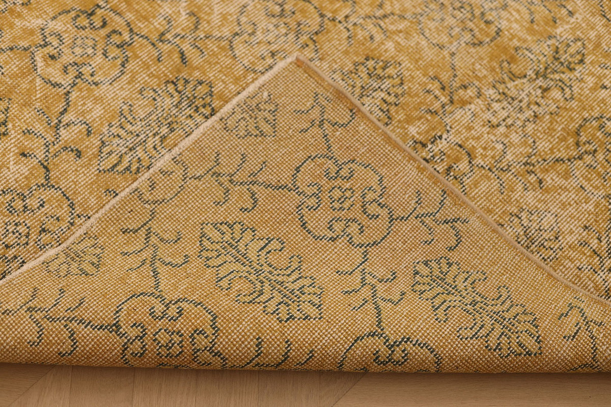 Vintage Isparta Turkish Area Rug 6x9 ft — Yellow & Beige Floral