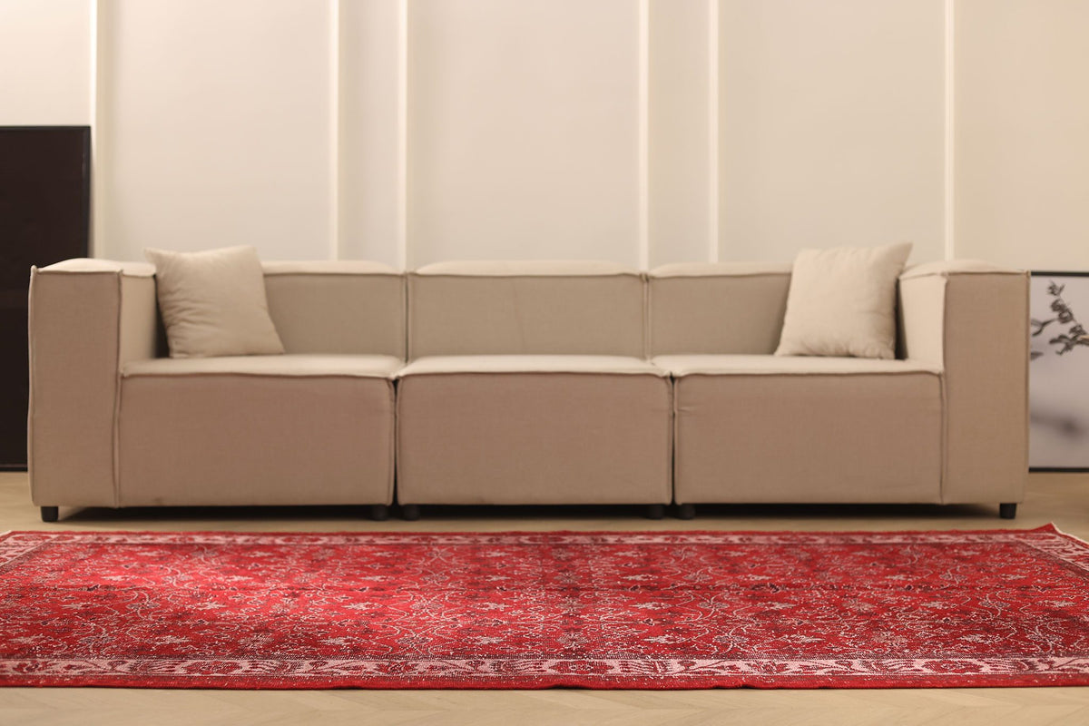 Vintage Isparta Turkish Area Rug 5x9 ft — Red Floral