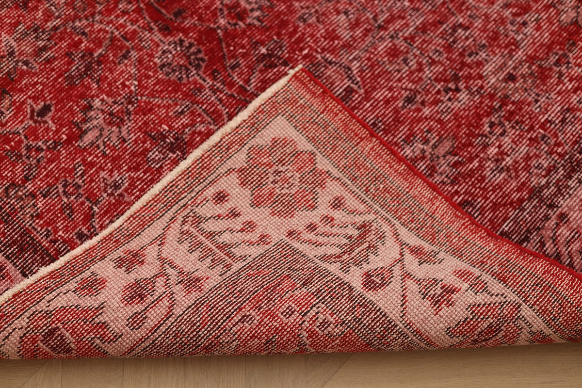 Vintage Isparta Turkish Area Rug 5x9 ft — Red Floral