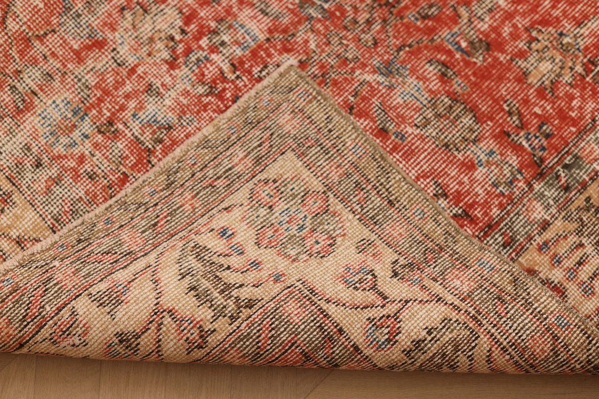 Vintage Isparta Turkish Area Rug 6x9 ft — Red & Beige Floral