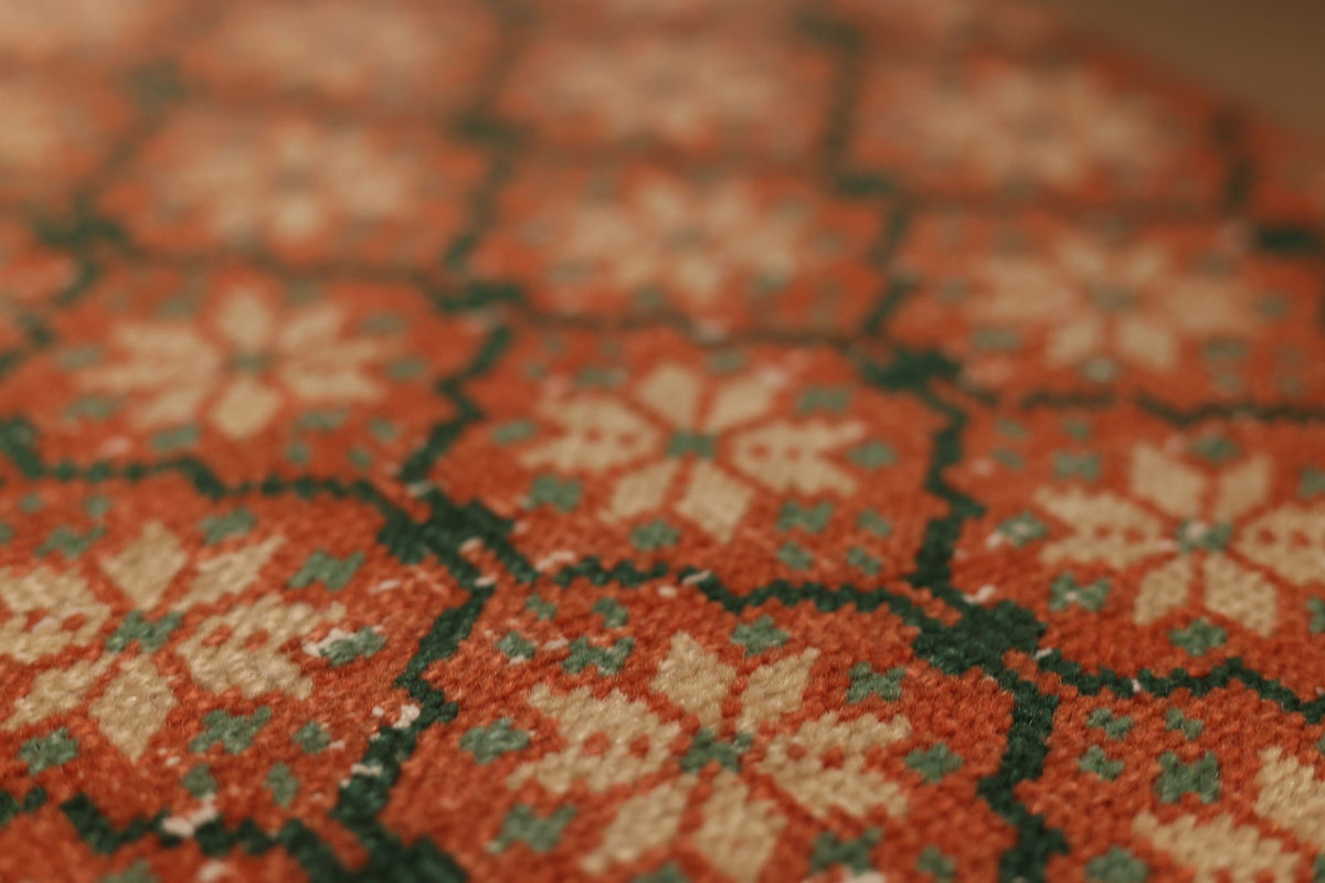Vintage Isparta Turkish Area Rug 5x8 ft — Red & Brown Floral