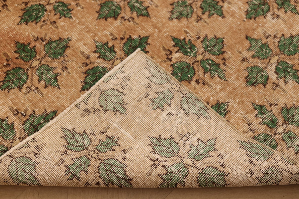 Vintage Isparta Turkish Area Rug 7x9 ft — Beige & Green Floral