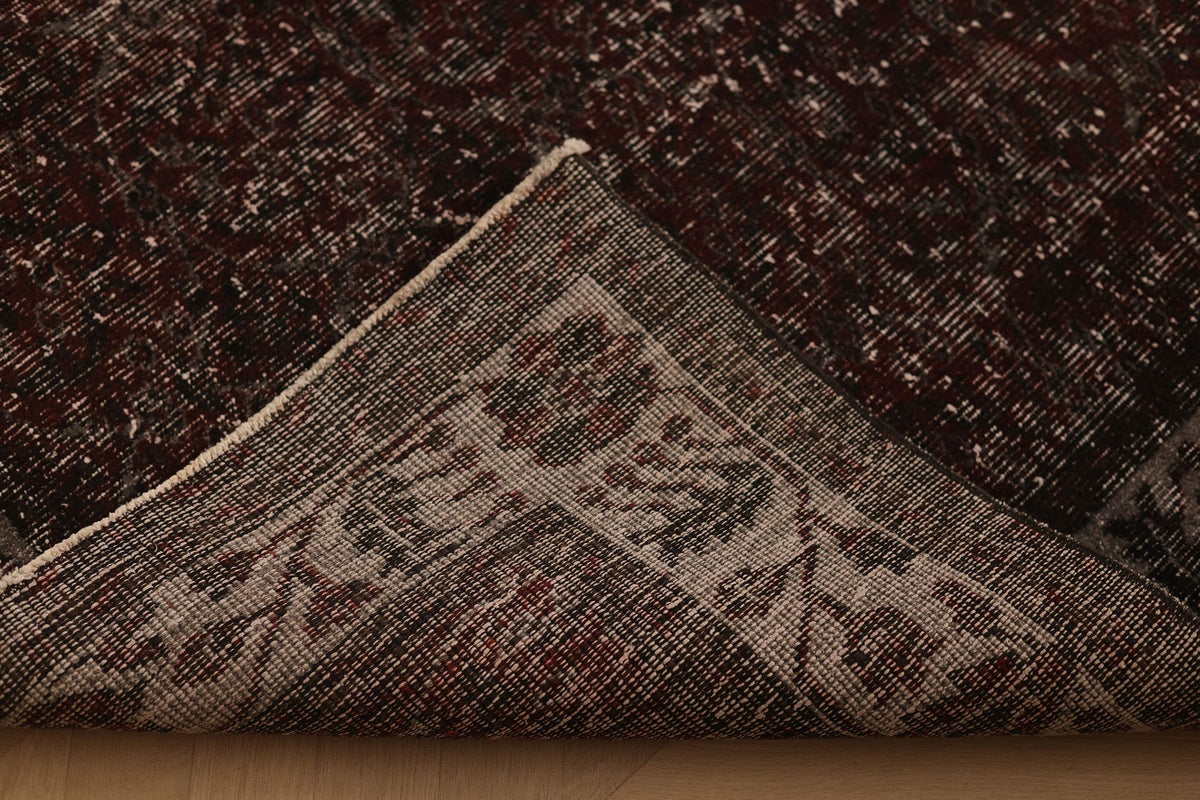 Vintage Isparta Turkish Area Rug 6x9 ft — Gray & Red Overdyed