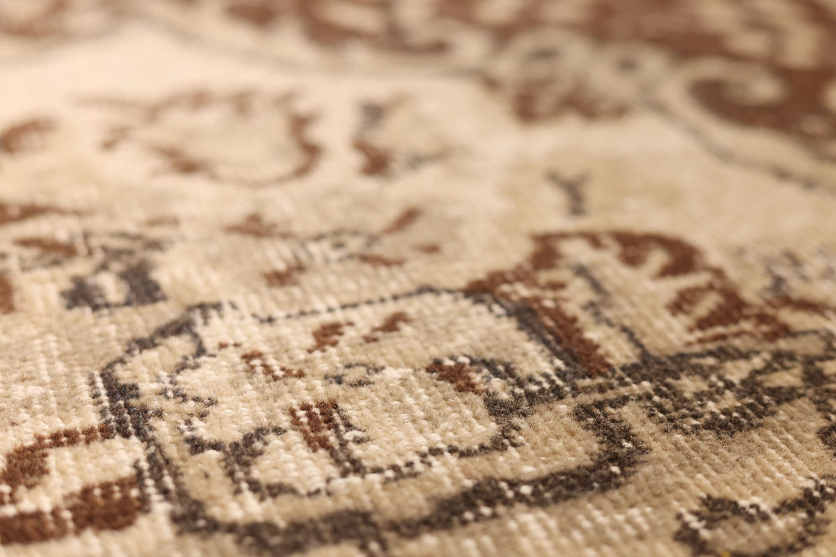 Vintage Isparta Turkish Area Rug 5x9 ft — Beige & Brown Floral