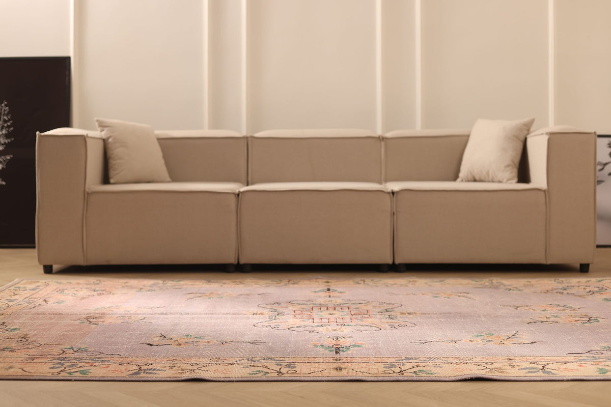 Vintage Isparta Turkish Area Rug 6x10 ft — Gray & Beige Floral