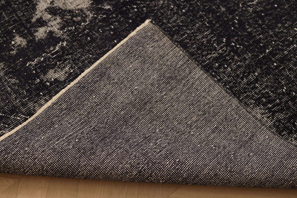 Vintage Isparta Turkish Area Rug 6x10 ft — Gray Overdyed