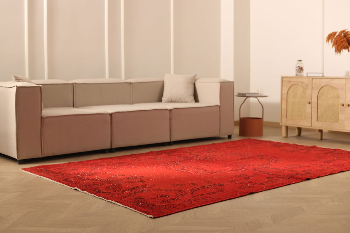 Vintage Isparta Turkish Area Rug 6x10 ft — Red Floral