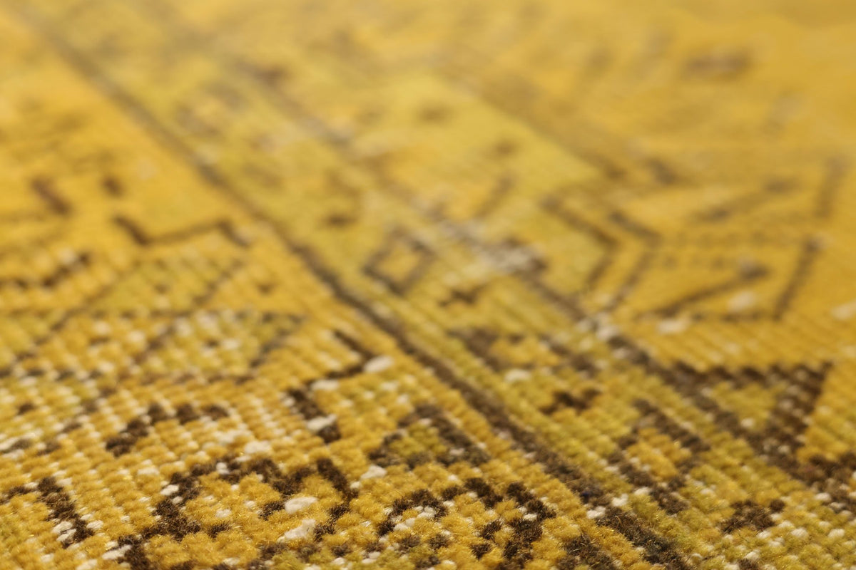 Vintage Isparta Turkish Area Rug 5x9 ft — Yellow & Brown Geometric