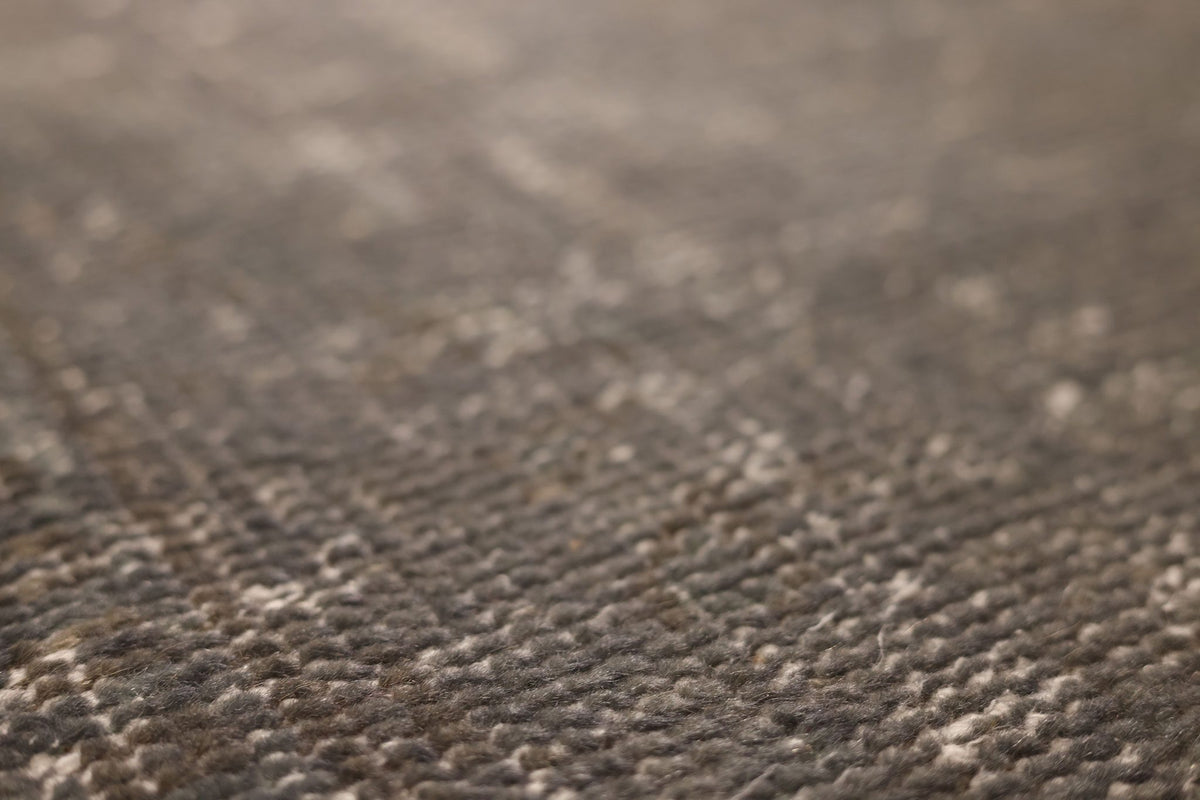 Vintage Isparta Turkish Area Rug 5x9 ft — Gray & Brown Overdyed