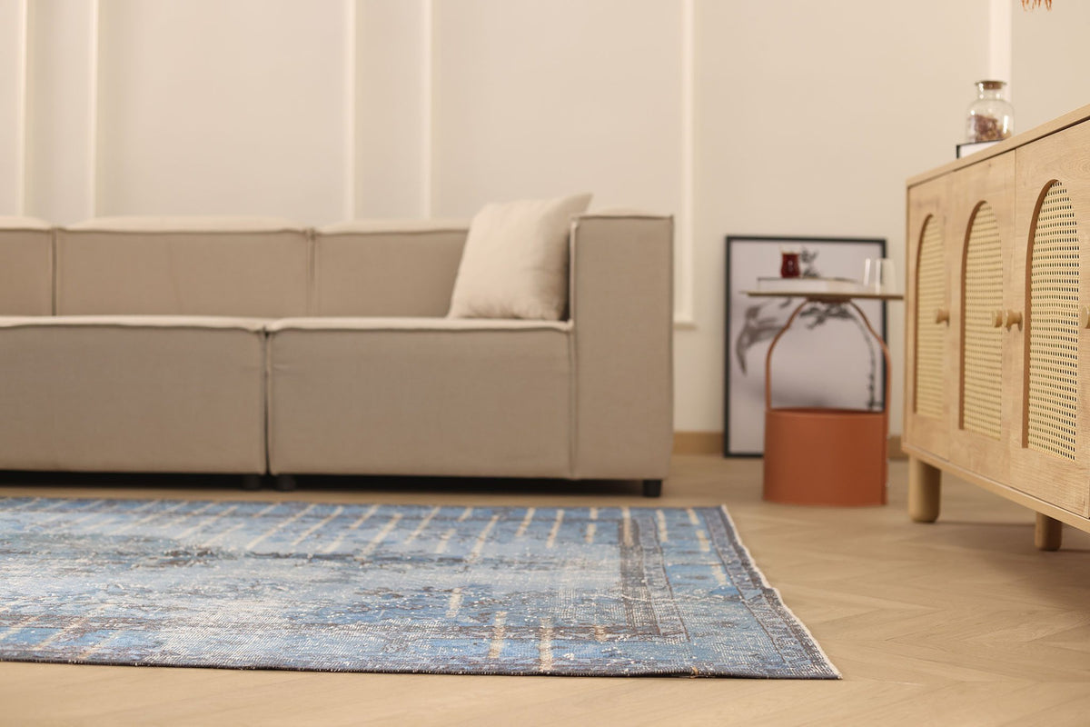 Vintage Isparta Turkish Area Rug 6x9 ft — Blue & Gray Floral