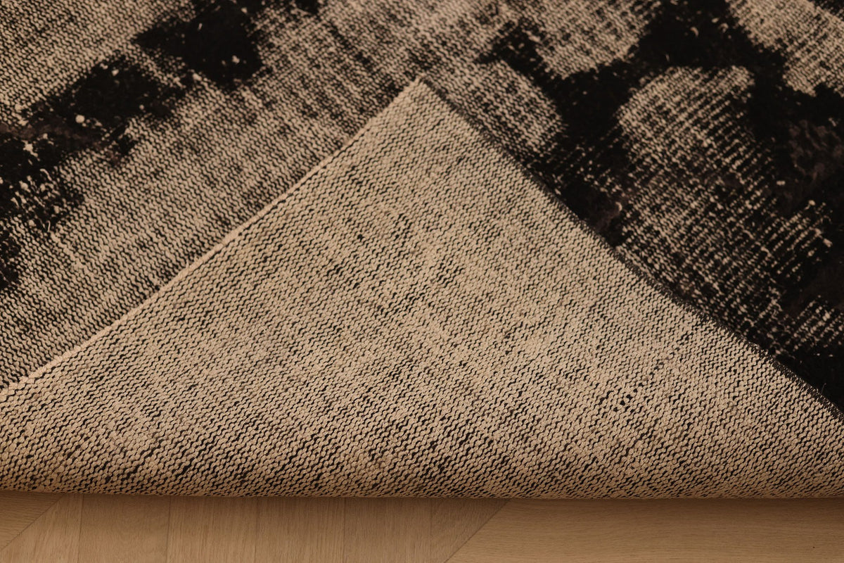 Vintage Isparta Turkish Area Rug 6x9 ft — Gray & Brown Overdyed