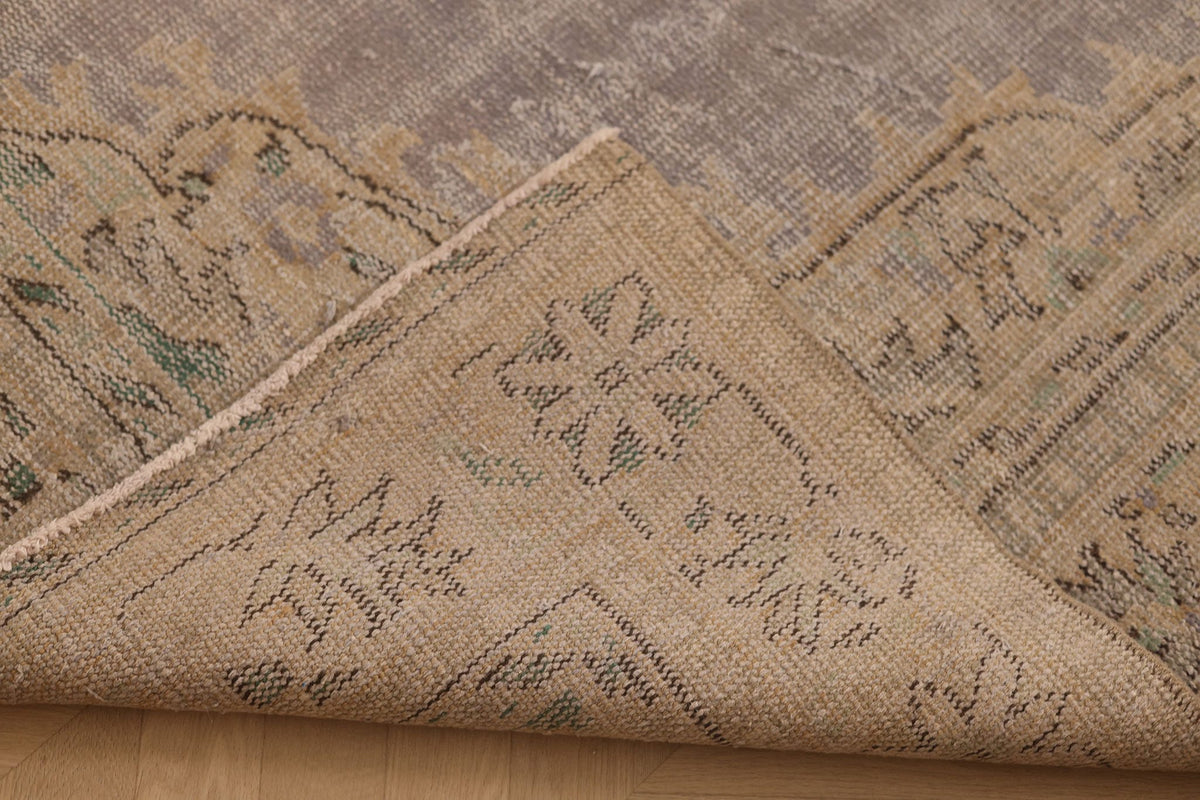 Vintage Isparta Turkish Area Rug 7x10 ft — Gray & Beige Floral