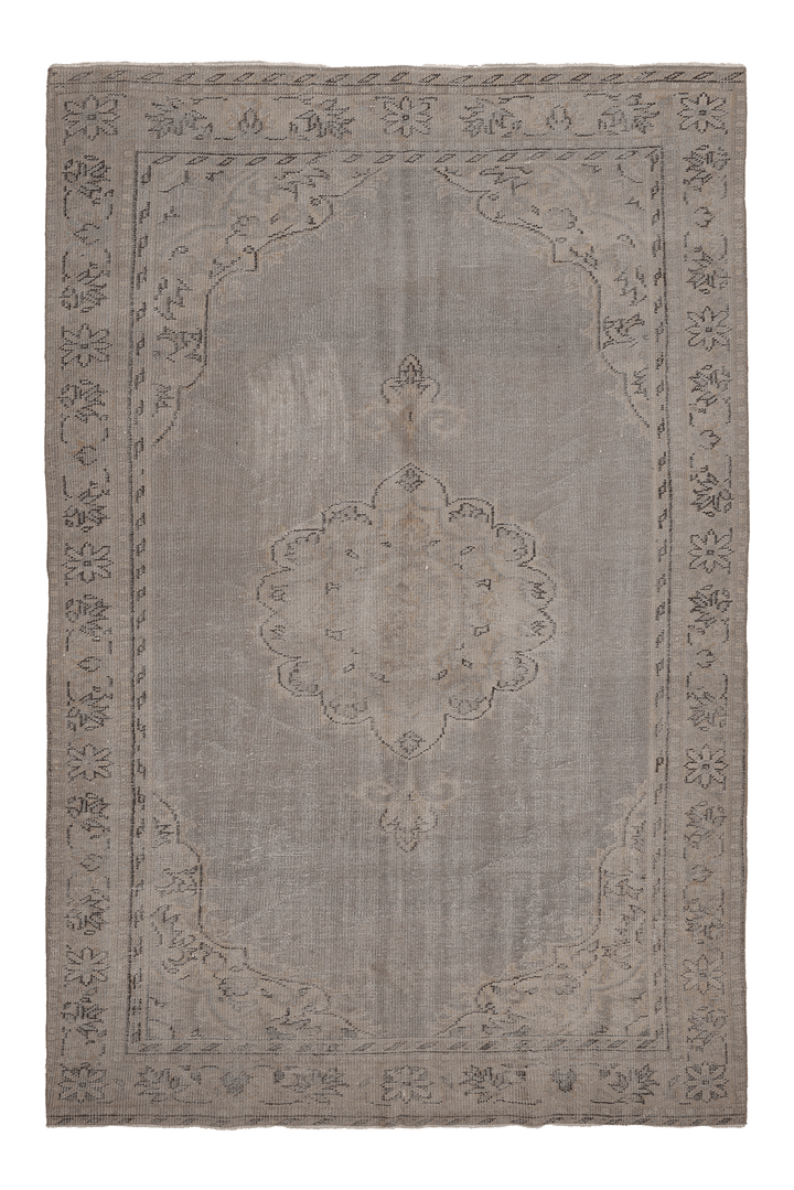 Vintage Isparta Turkish Area Rug 7x10 ft — Gray & Beige Floral