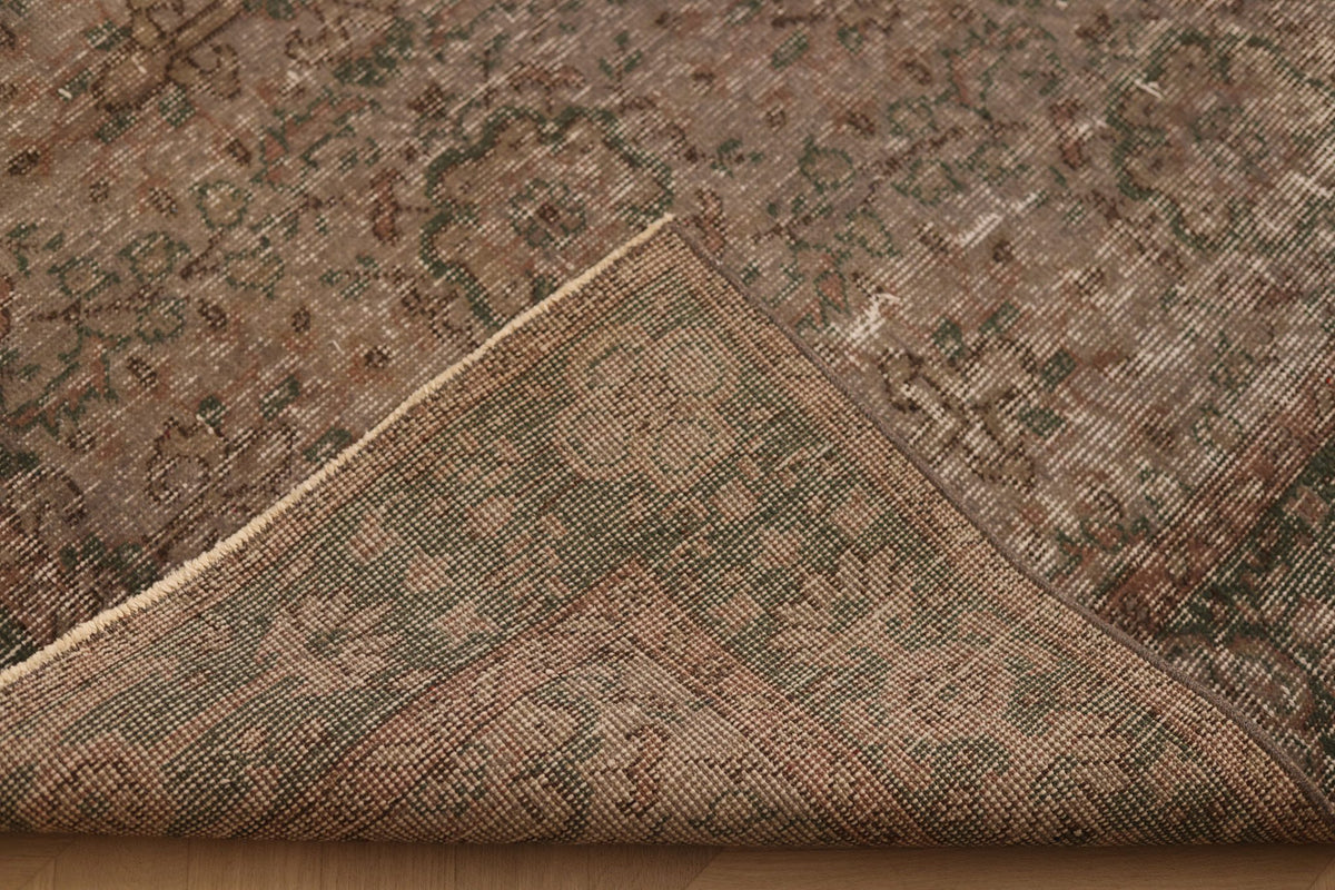 Vintage Isparta Turkish Area Rug 5x9 ft — Gray & Brown Floral