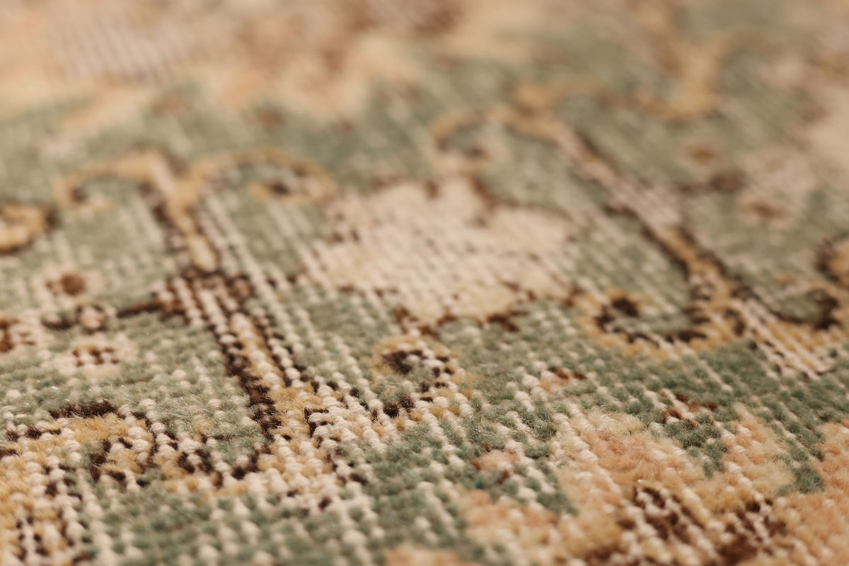 Vintage Isparta Turkish Area Rug 5x9 ft — Beige & Green Floral
