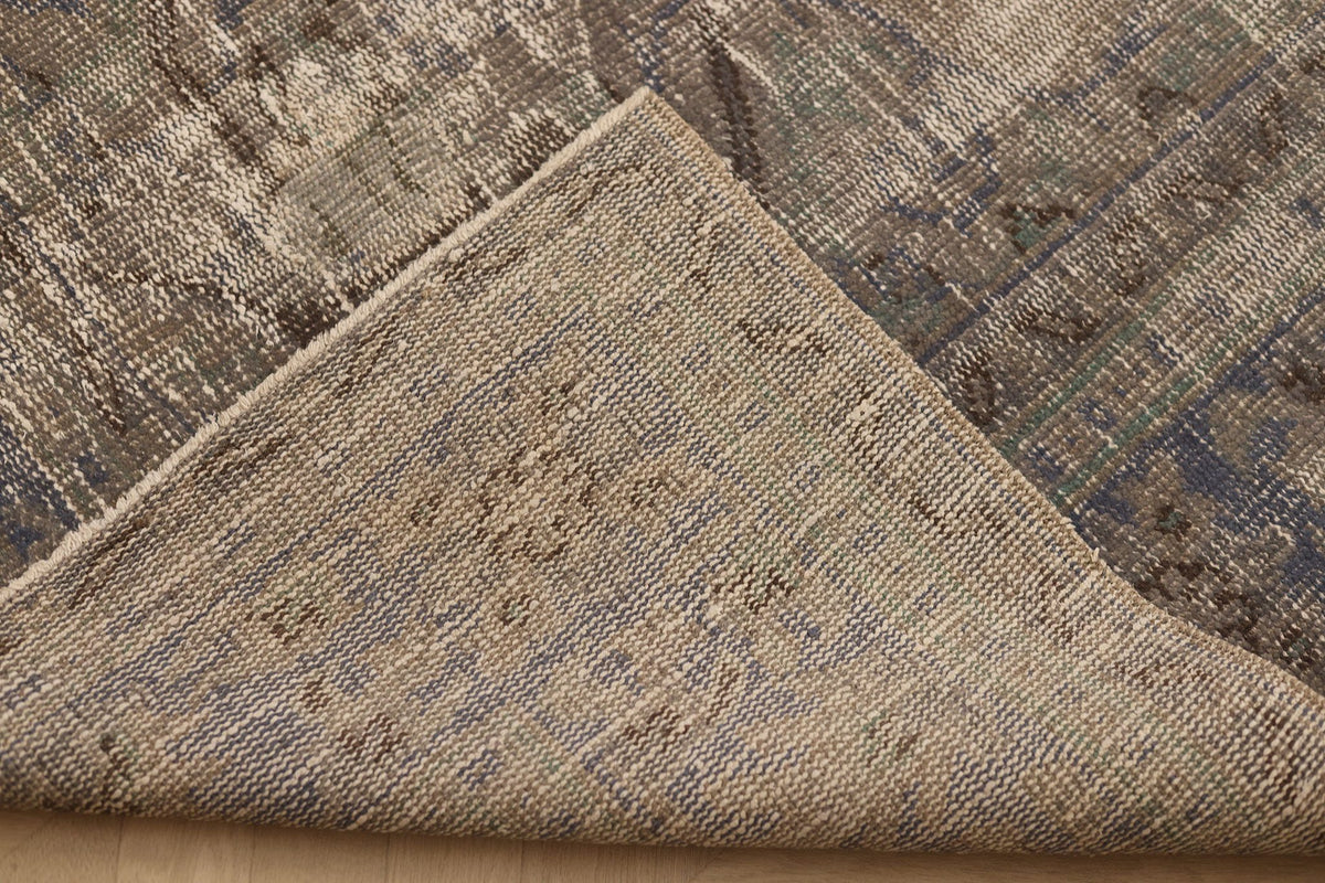 Vintage Isparta Turkish Area Rug 7x10 ft — Gray & Brown Floral