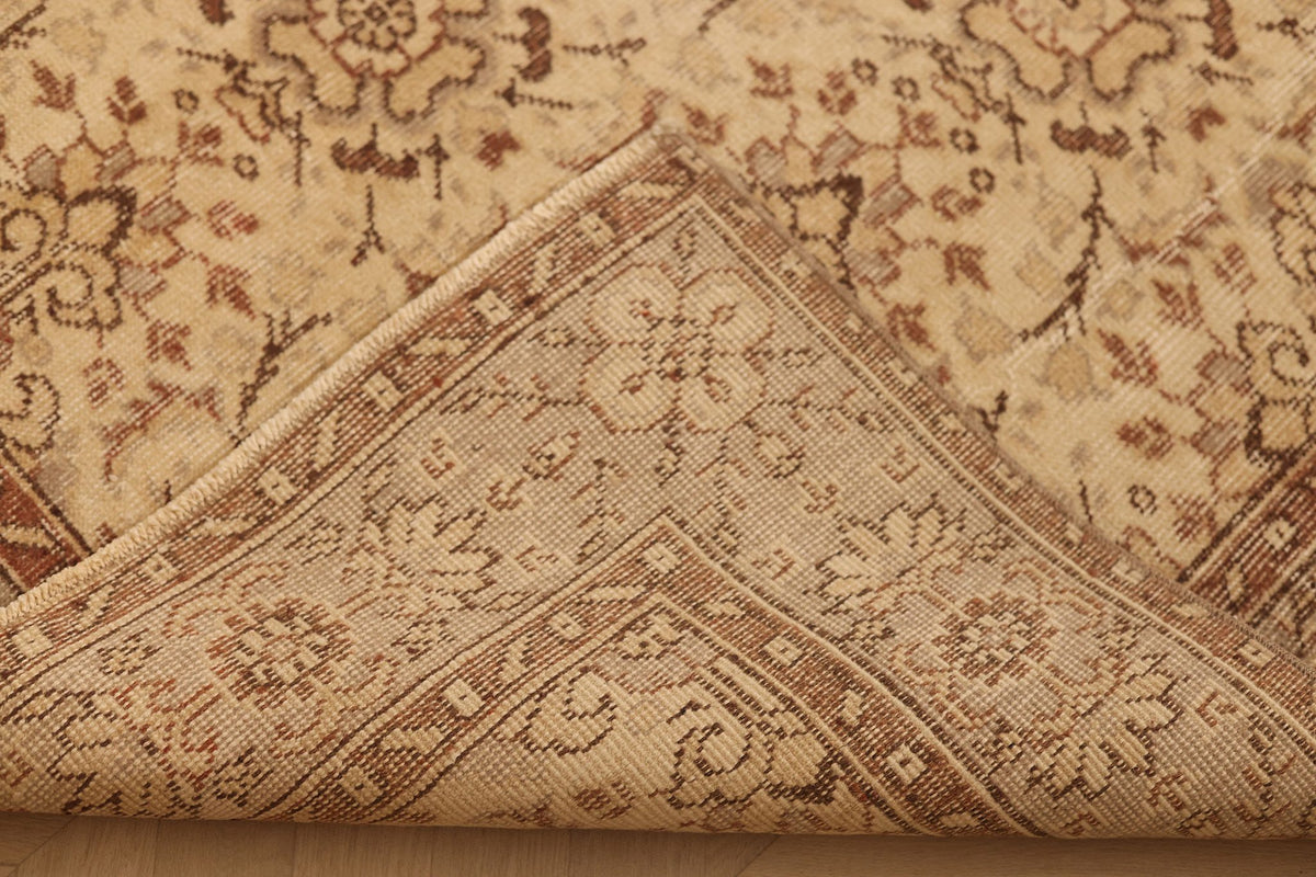 Vintage Isparta Turkish Area Rug 5x9 ft — Beige & Brown Floral