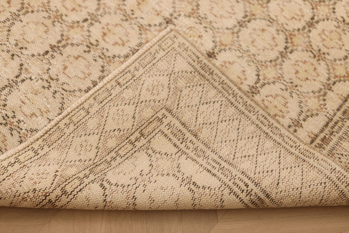 Vintage Isparta Turkish Area Rug 6x9 ft — Beige & Brown Geometric