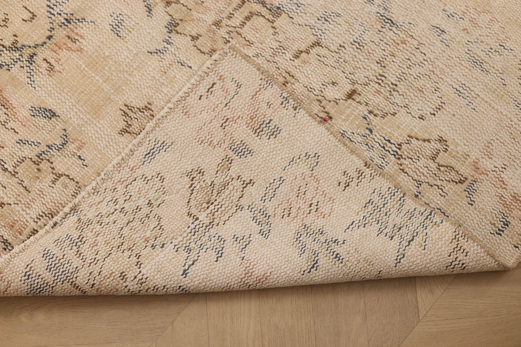 Vintage Manisa Turkish Runner Rug 2x7 ft — Beige & Gray Distressed