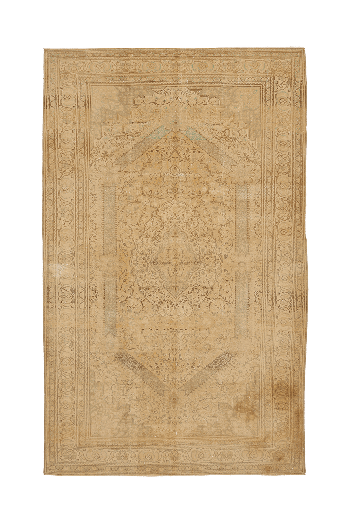 Vintage Uşak Turkish Area Rug 6x10 ft — Beige & Brown Floral
