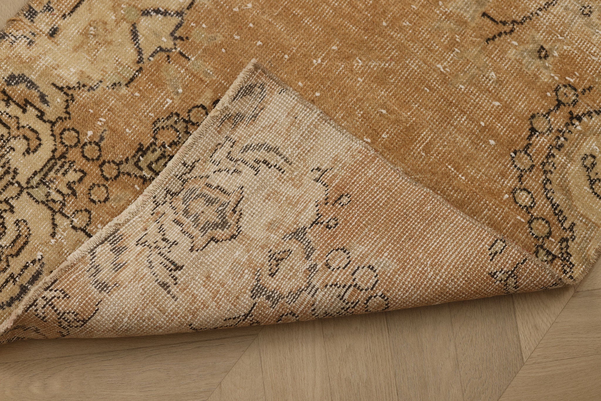 Vintage Isparta Turkish Runner Rug 2x8 ft — Beige & Brown Floral