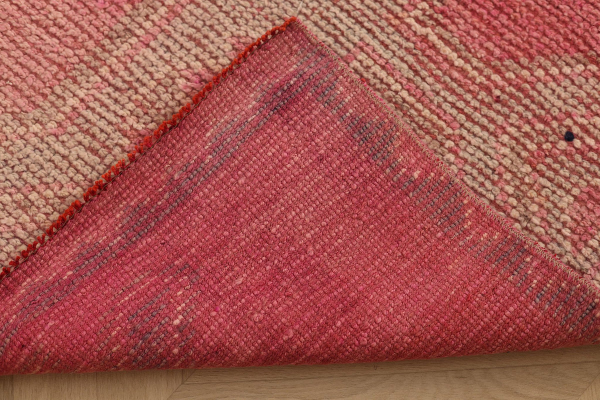 Vintage Southeastern Persian Style Runner Rug 3x10 ft — Pink & Beige Southwestern