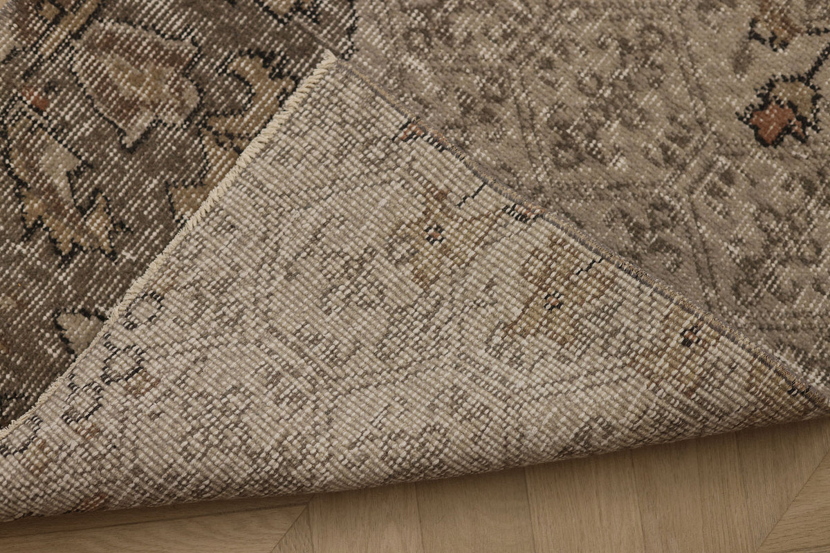 Vintage Isparta Turkish Runner Rug 2x9 ft — Beige & Gray Distressed (No. 37037)