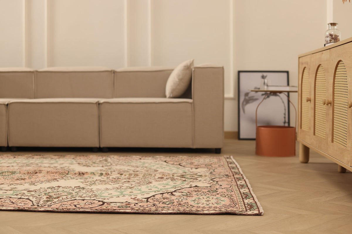 Vintage Isparta Turkish Area Rug 5x9 ft — Beige & Pink Floral (No. 37064)