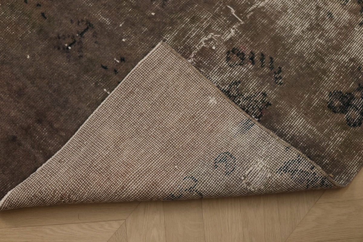Vintage Isparta Turkish Runner Rug 2x9 ft — Brown & Gray Distressed