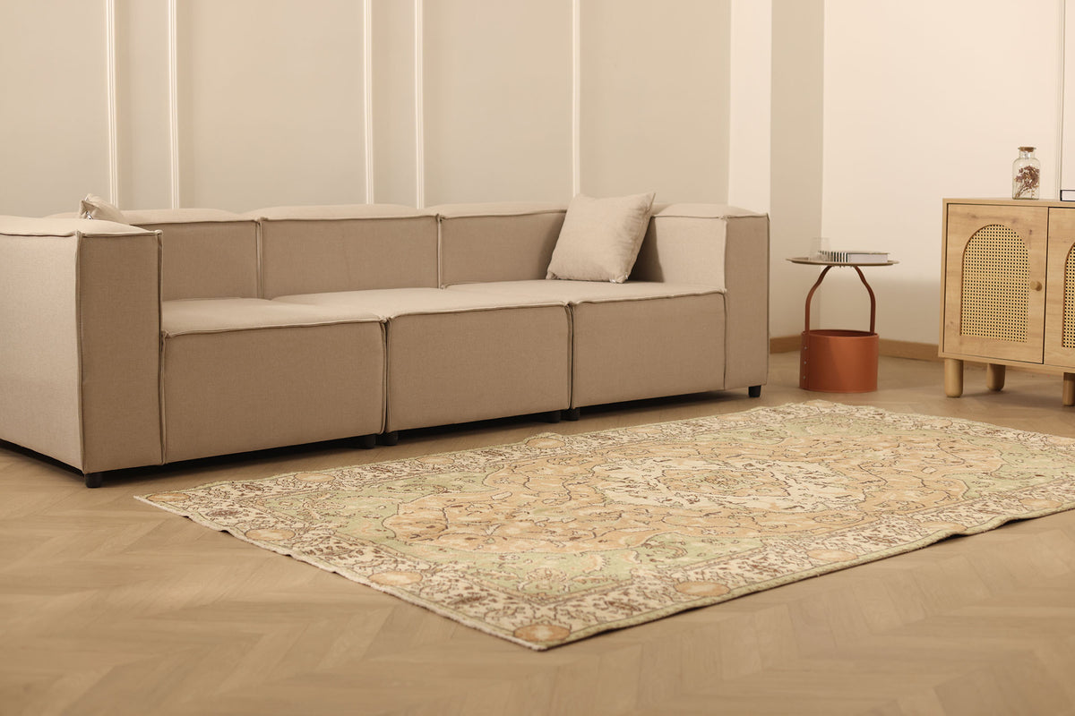 Vintage Isparta Turkish Area Rug 5x9 ft — Beige & Brown Floral (No. 37136)