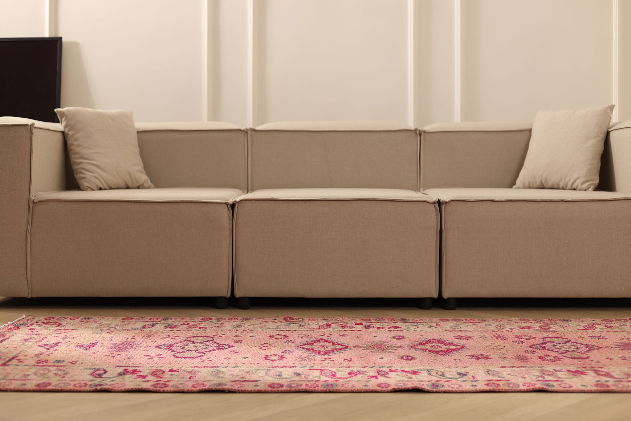 Eshurethok Persian Style Runner Rug