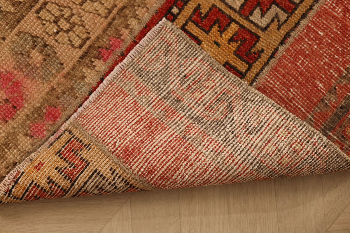Vintage Malatya Turkish Runner Rug 2x5 ft — Red & Beige Geometric