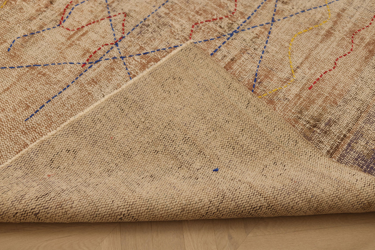 Vintage Manisa Turkish Area Rug 6x8 ft — Beige & Blue Geometric