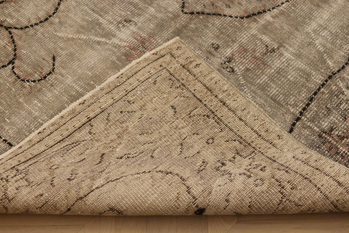 Vintage Manisa Turkish Area Rug 4x8 ft — Beige & Gray minimalist