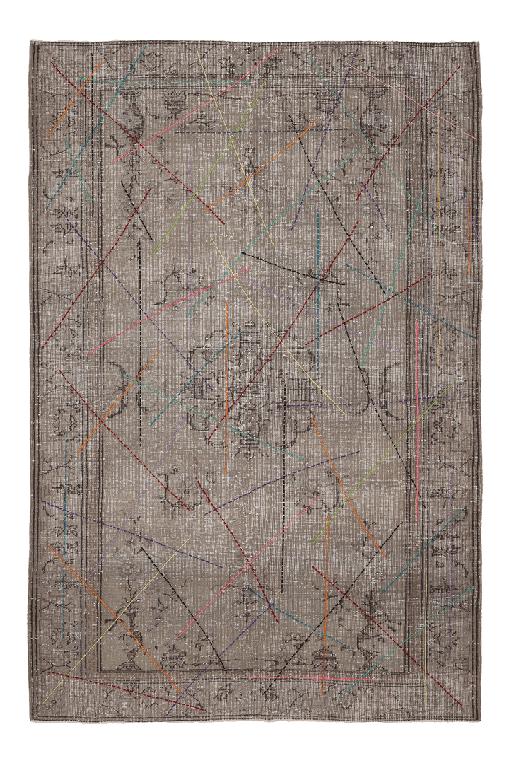 Vintage Isparta Turkish Area Rug 5x9 ft — Gray Geometric